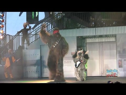 Chewbacca and an Ewok dance to Guns n Roses at Disney's Star Wars Weekends 2011