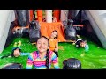 Bug's 10,000 pounds of Slime Pool | Little Big Toys