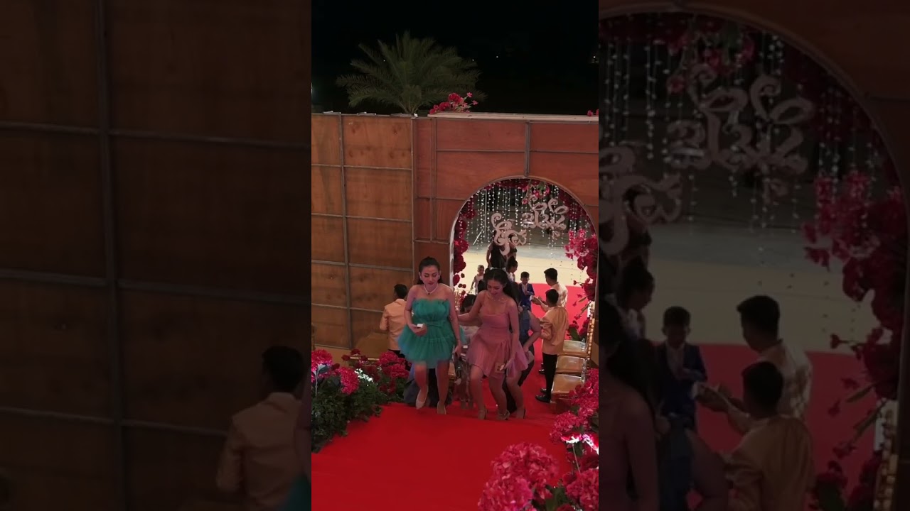 Gorgeous Guest 💃 Walking with Grace ✨ 