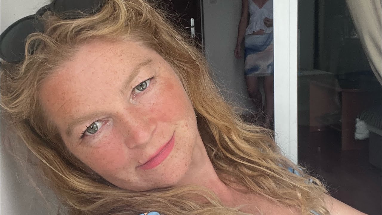 Ты кто? Как переехала в Швецию? Семья? Возраст? Вера?