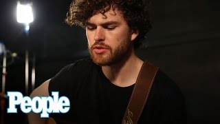 Taylor Swift's Touring Partner, Vance Joy, Performs Mess Is Mine | Music | People