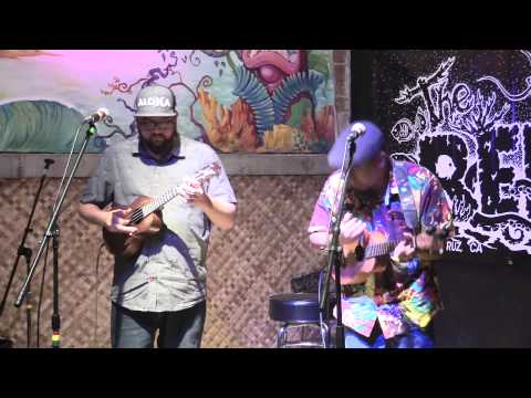 "G Minor Fleas", Performed By Da 'Ukulele Boyz At The Pono Hawaiian Grill