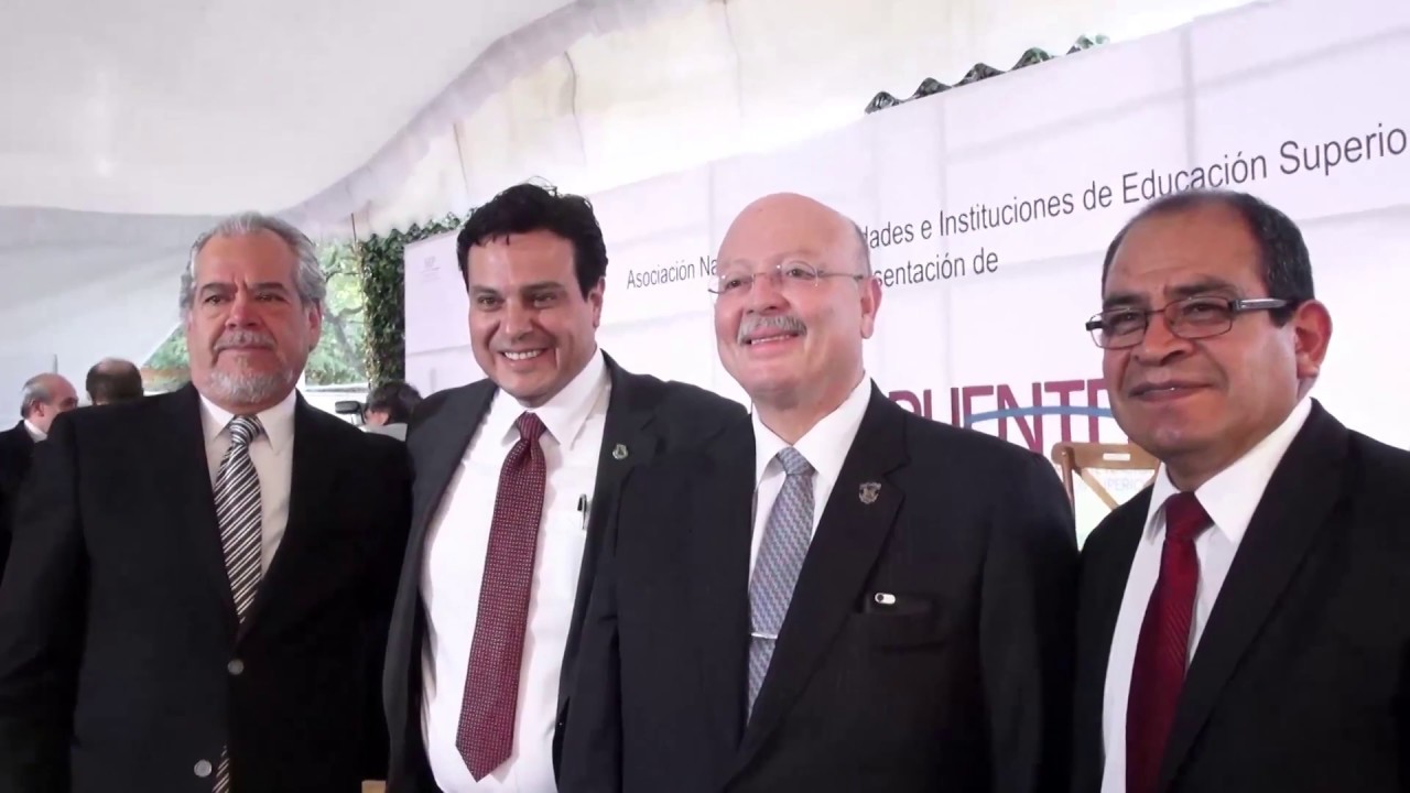 educación a distancia Aborda el Rector con funcionarios de CONACyT el tema de las becas