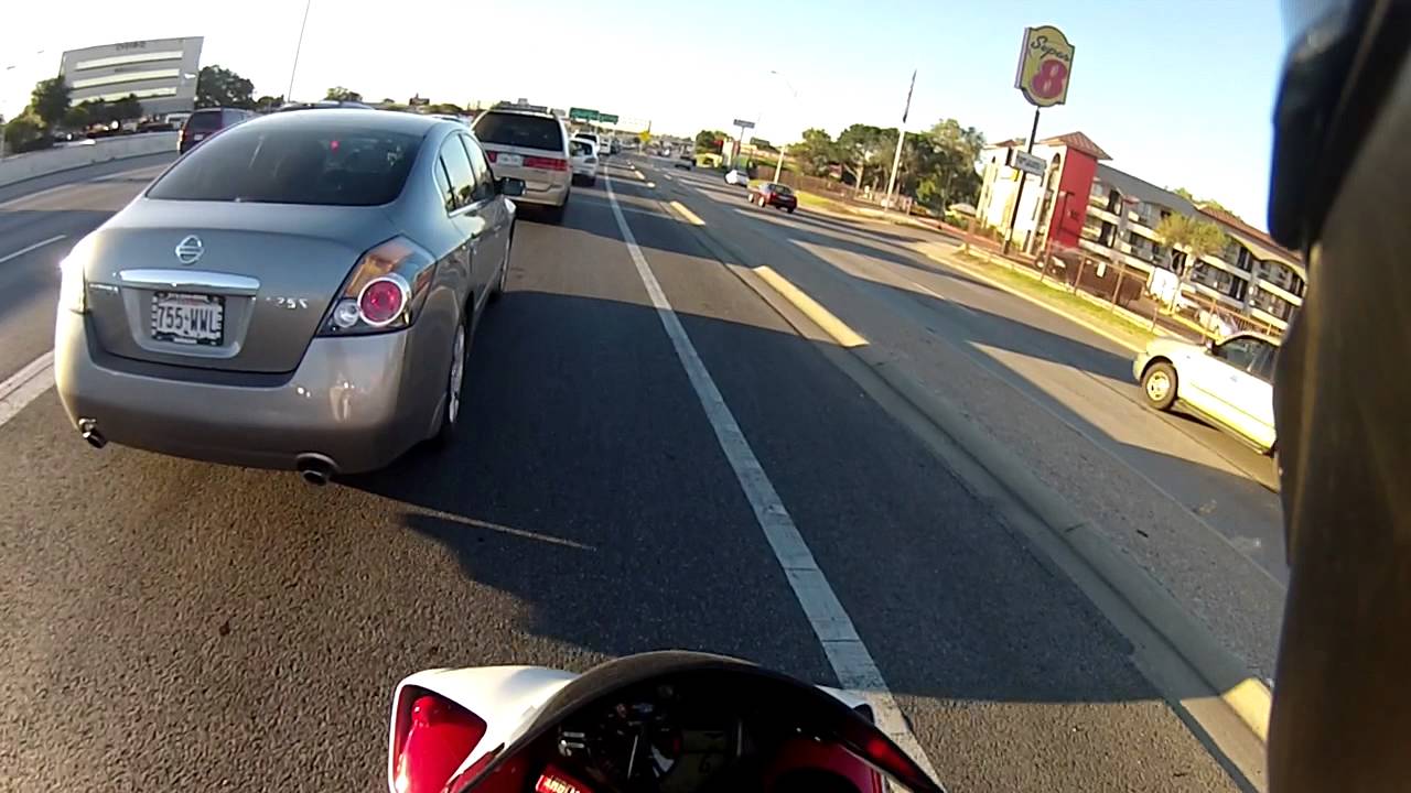 Traffic Chat, Waze, Apple Sucks, What to See in Germany?