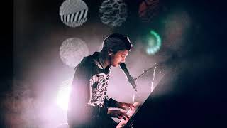 Tyler Joseph speaks about his piano +Lane Boy Live Piano Performance (Sirius XM)