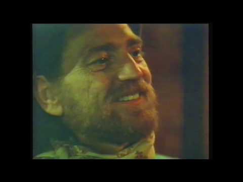 Loving you is easier (Than Anything I'll Ever Do Again) Willie Nelson - Dyan Cannon Honeysuckle Rose