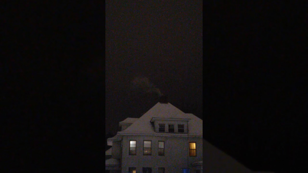 Relaxing view of chimney smoke (Relax vibe)