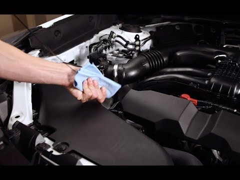 subaru-parts-and-service---checking-engine-oil