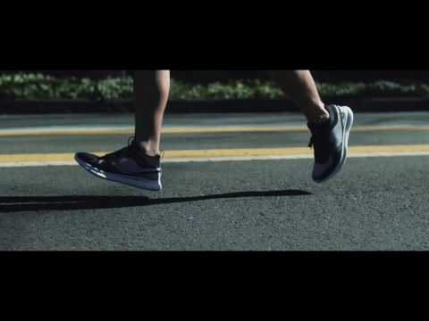 リーボック「フィットネスランニング-ReebokLight 」