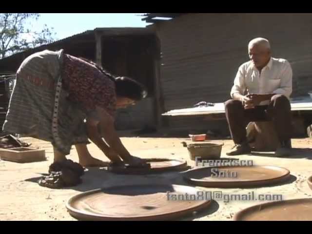 Haciendo comal de barro para tortillas, Alfarería parte 3. 