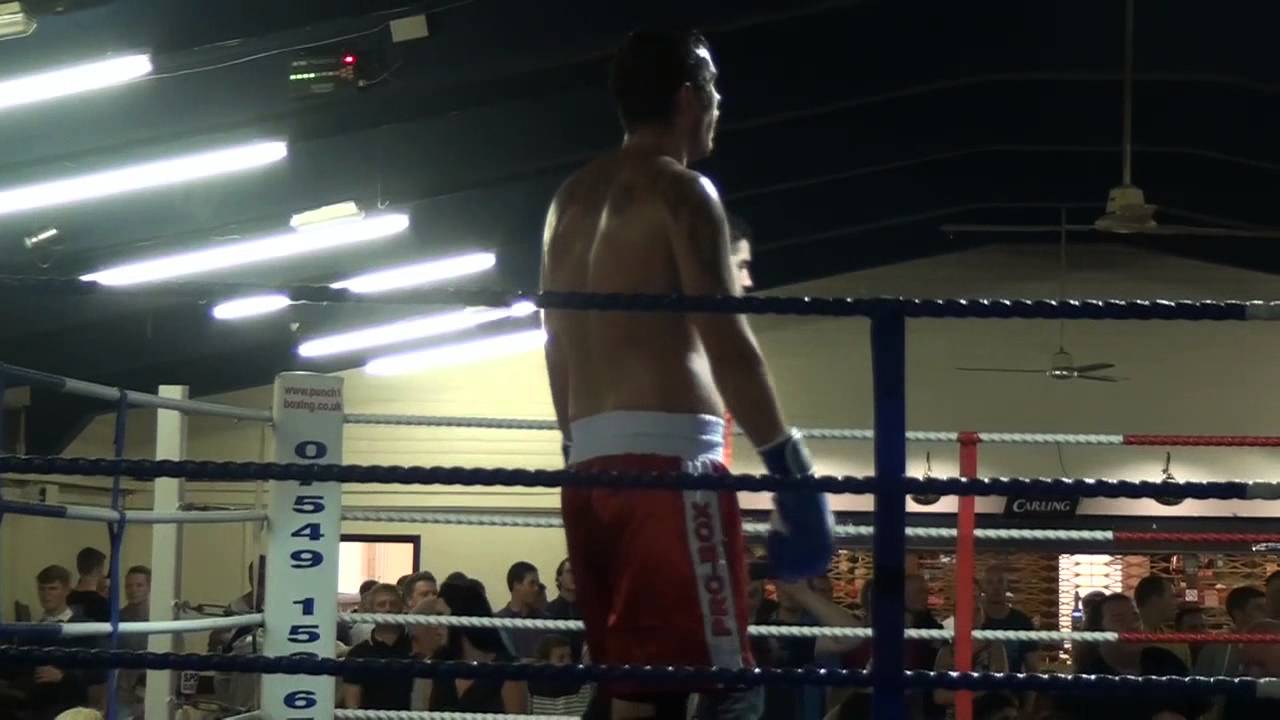 White Collar Fight Club - Brad Best vs John Towers