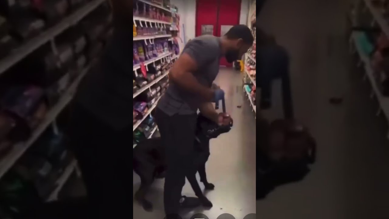 This Guy Lost Control Of His Cane Corso Luckily It Had A Muzzle On Dog Nyc Trending