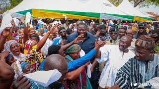 Mammoth Crowd Mob Dr. Bawumia At Jakpa Palace in Damongo