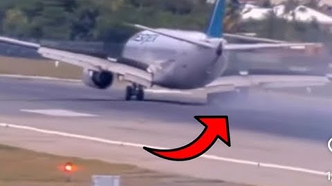 WestJet Right Wing Collapsed on Runway During Hard Landing