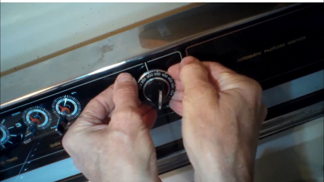 How to Calibrate an Oven With Digital or Analog Controls