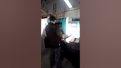 LED bulbs making Haijiang plastic injection molding machine and mold