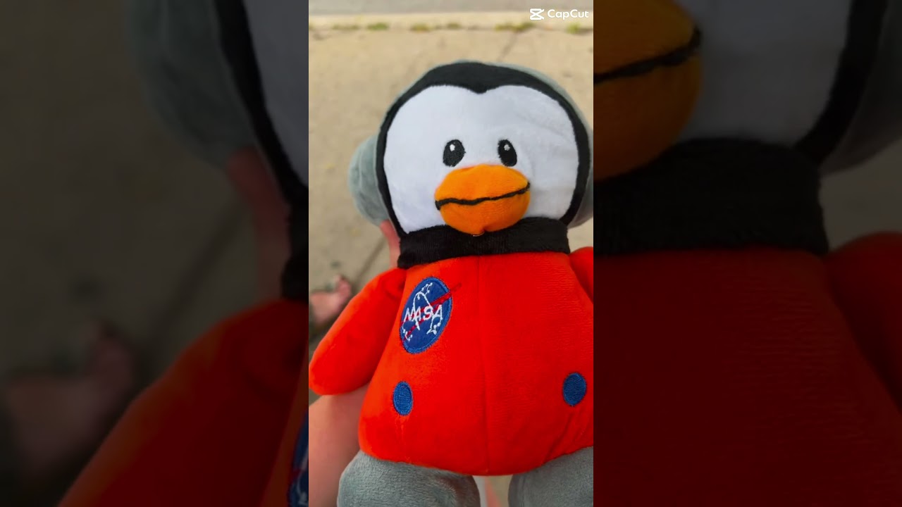 Artemis the space penguin edit