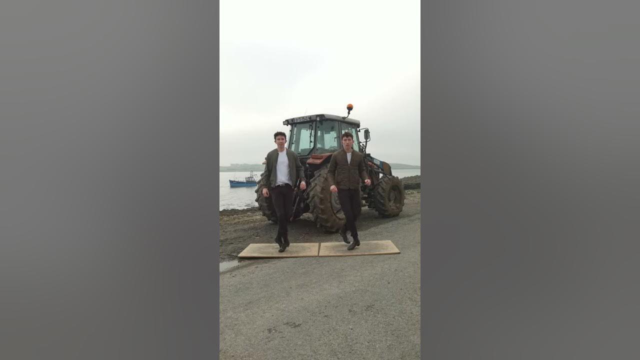 Gardiner Brothers dance to Rocky Road to Dublin by The High Kings #irishdance #stpatricksday #shorts