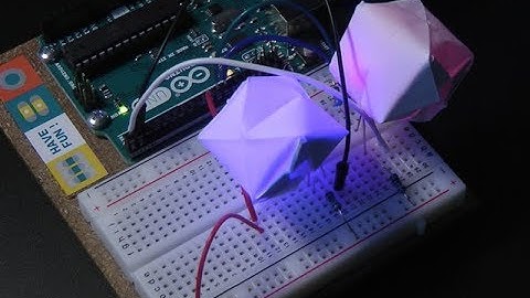 Arduino Lesson 6 - Blink Two LEDs
