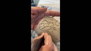 Honey pot part 2: Learn how to create beautiful Mishima designs on your pottery. by Karen O'Lone-Hahn 151 views 4 years ago 22 minutes