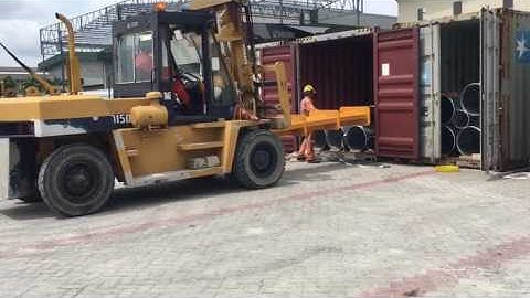 Pipe Handling from container by Lima Bintang Warehouse team