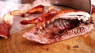 Roasted Piglets Roasted Peking Ducks YUMMY Hong Kong Food 乳豬燒鴨燒肉叉燒燒味飯樣樣有 任你選擇 價錢平 好抵食 朗益燒味工房元朗