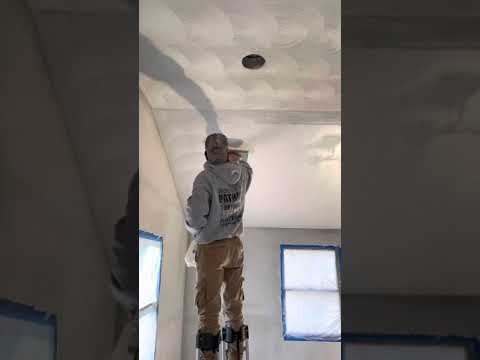 How to Plaster a Swirl Ceiling