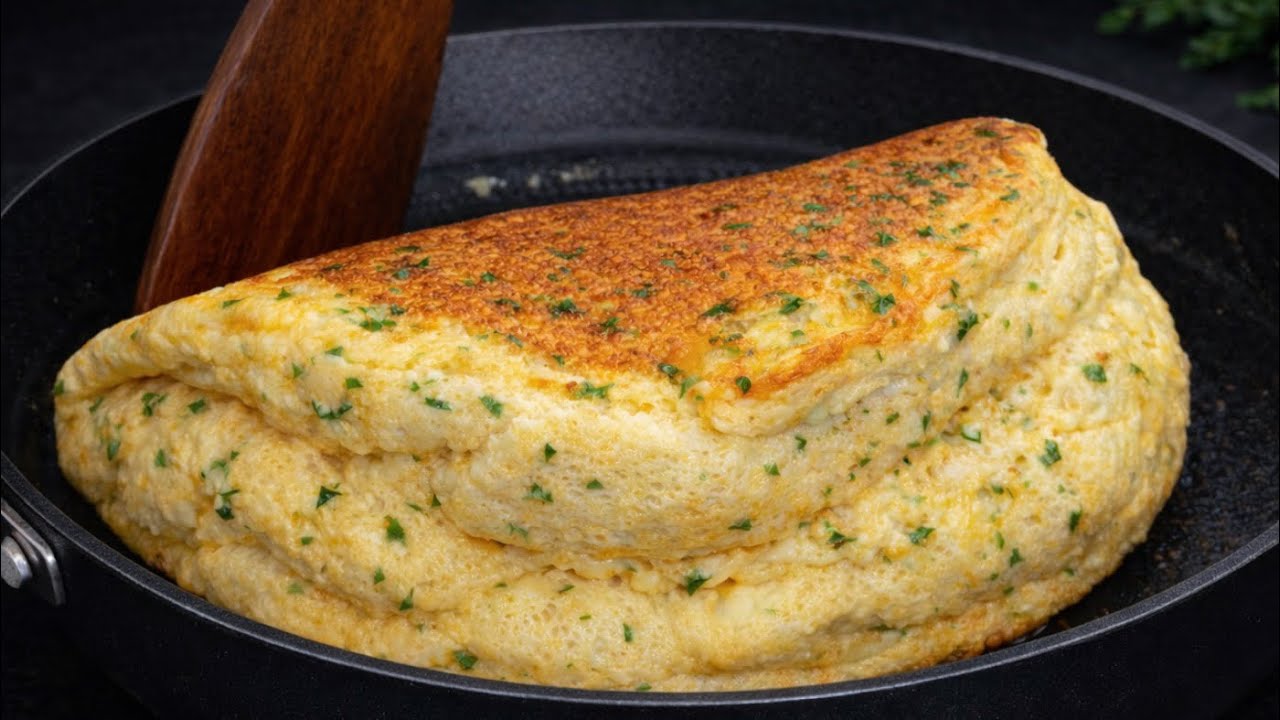 Das zarteste 3-Zutaten-Omelett – altes Oma-Rezept, besser als im Restaurant!
