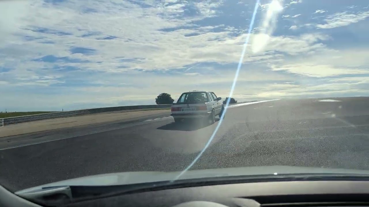 Ledenon 25/10/2025 11h20 best lap 1.40.2 Mégane 3rs 