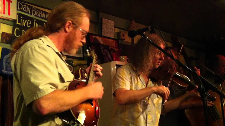 Shockenaw Mountain Boys "Lois Ann" - Live @ Salt G...