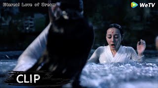 Fengjiu bumps into white haired fairy and falls into the water, and they fall in love at first sight