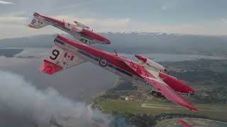 Snowbirds (Tribute to RCAF Canadian Snowbirds, Squadron 431 Flight Demonstration Team)