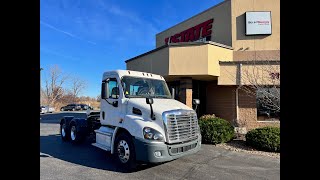 2018 Freightliner Cascadia 113 (Stock 571345, VIN: JS8765)