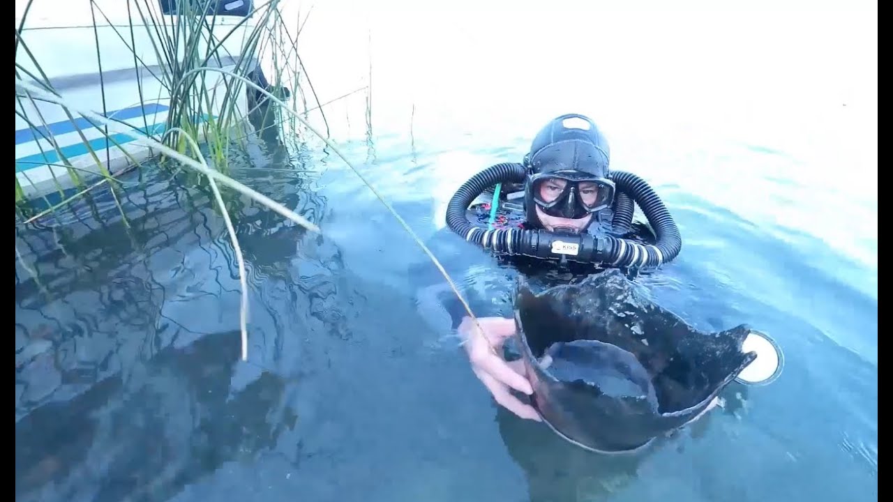 Scientific expedition at Lago de Atitlán