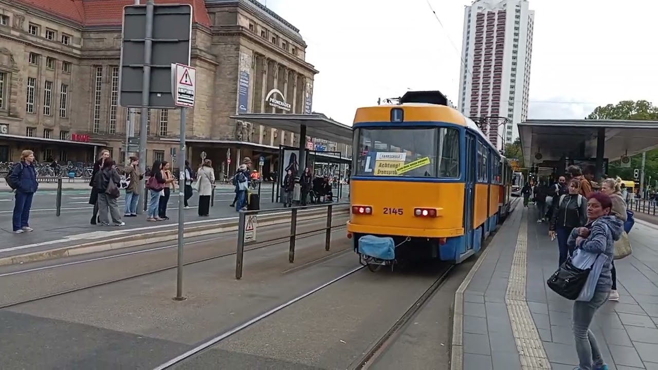 Leipziger Tatra T4D und der fahrschule wagen des Leipziger Tatra T4D 