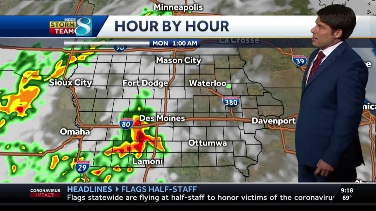 Strong to severe storms expected Sunday - YouTube