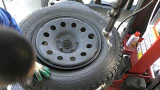 タイヤ交換　Tire exchange　　265/70R17　ジープ　ラングラー