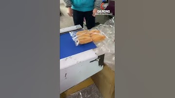 Automatic bread flow pillow bag packaging machine bagging machine