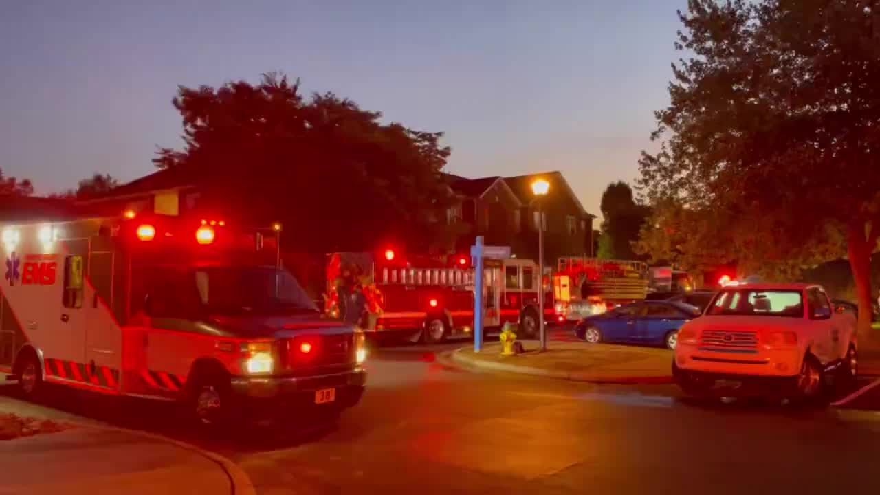 Winston-Salem fire crews share apartment fire on Ashley Tr. - YouTube