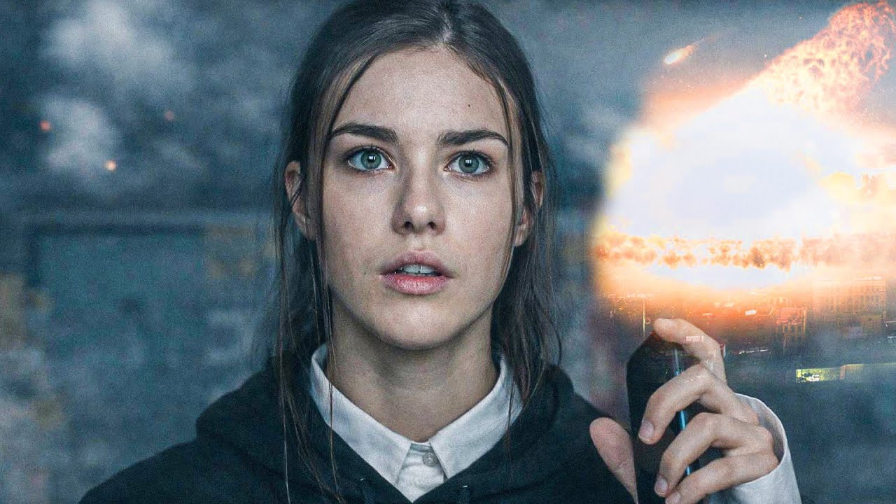 Она увидела как на землю ПАДАЕТ МЕТЕОРИТ и у нее есть всего 60 секунд чтобы спастись!