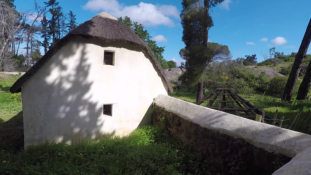 Three Thai friends visit the Moravian village of Mamre for a walk about