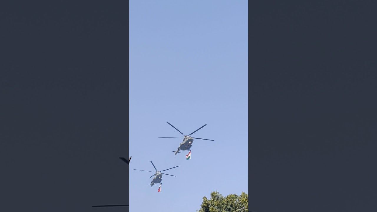 INDIAN Air Force Helicopters showering Flowers 🔥|Indian Flag|  Republic Day