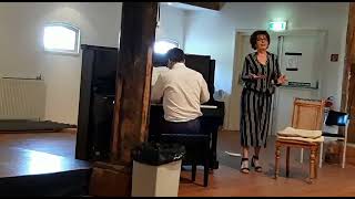 Voce Di Donna At Party 65