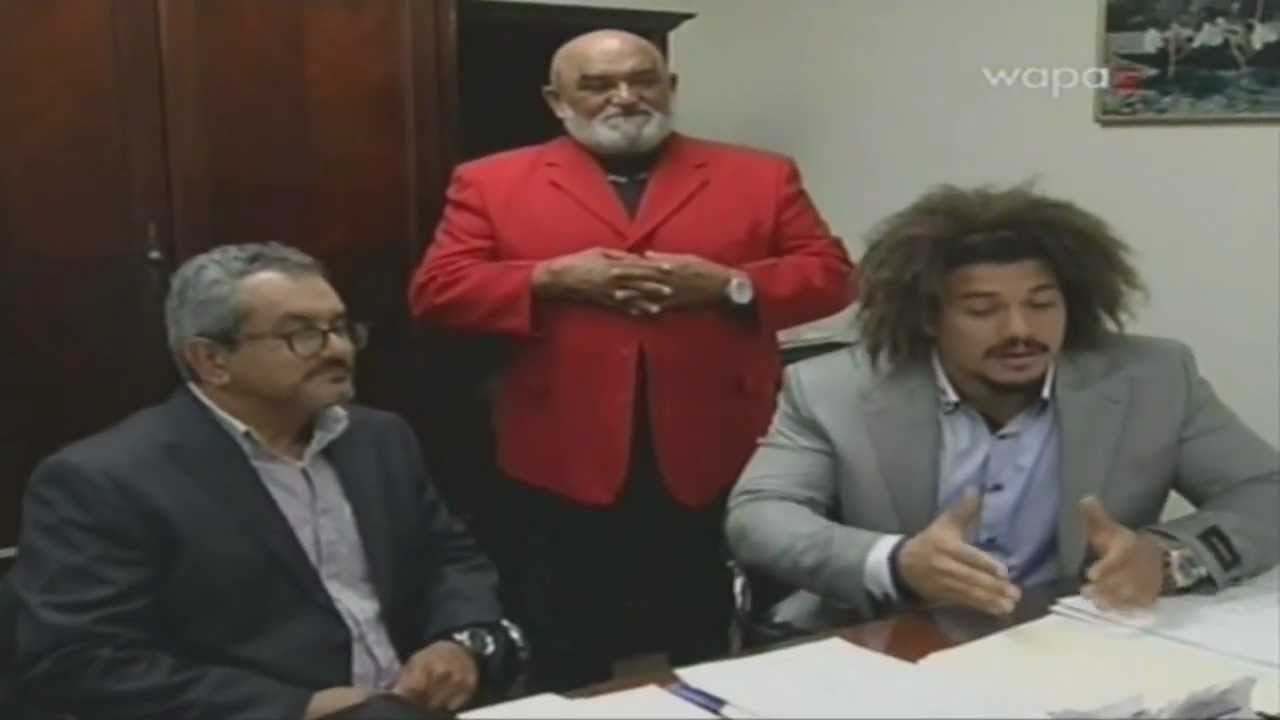 Carlito Quiere Comprar WWC