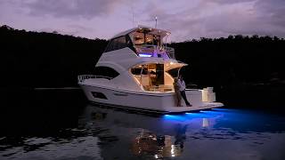57 Enclosed Flybridge 30sec Profile
