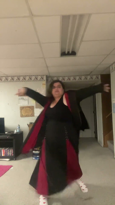 #1take #dance #letmedance #plussizedancer #nochoreo #improv #interpretative #justdancing #justvibin