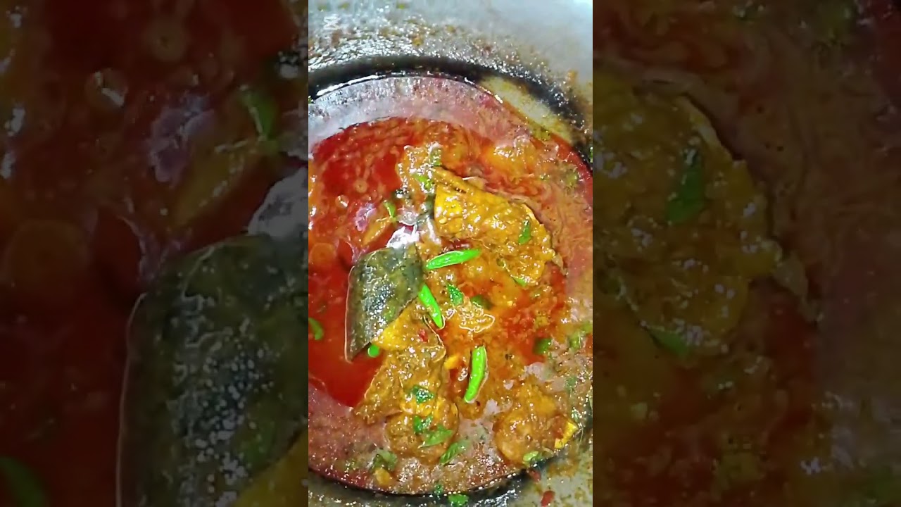 Chicken biryani recipe by zaiqai Daar mazaidar plz like share my video ☺️