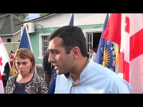 გიორგი კოპაძე ივერიელის ქუჩის მცხოვრებლებთან