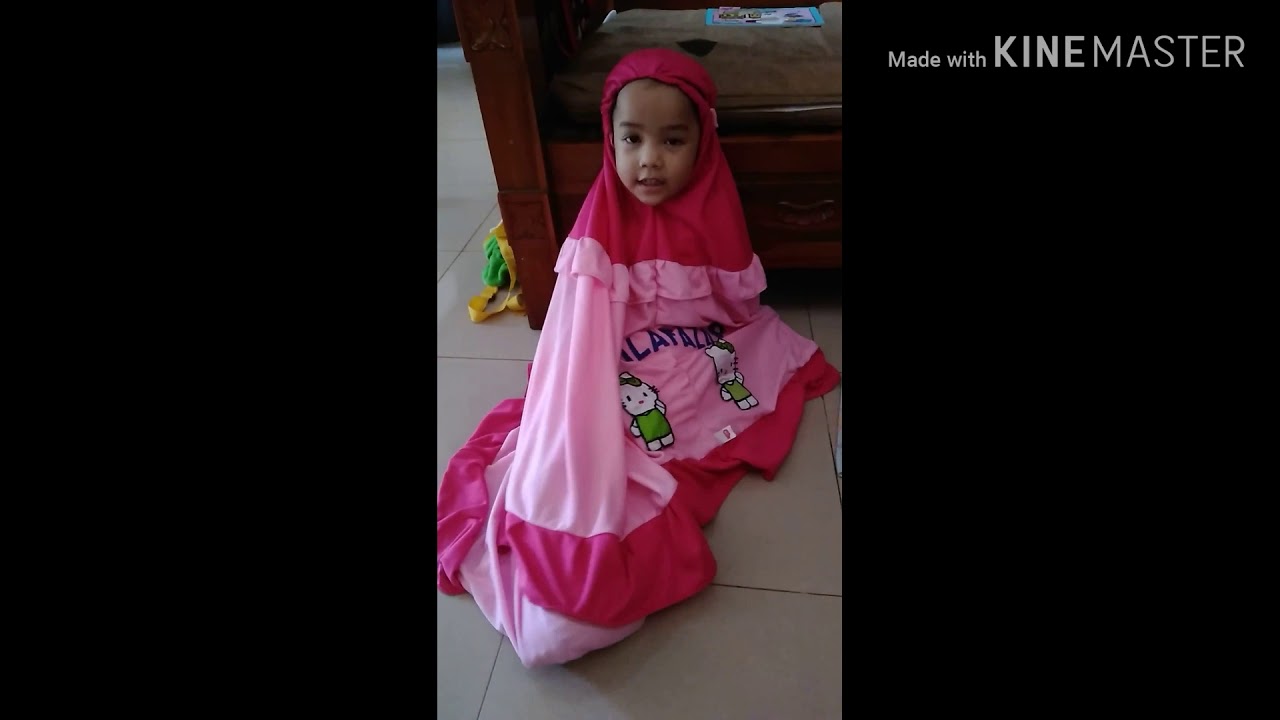 Aqila belajar doa untuk orang tua - YouTube