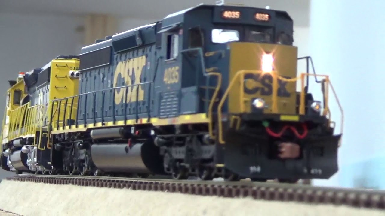 Scale Trains new CSX SD 40-3 